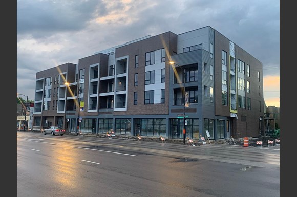 2405 W Hutchinson St Rentals Chicago Il Rentcafe