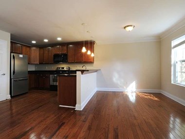 1376 Custer Ave, 2-3 Beds Apartment for Rent Photo Gallery 1