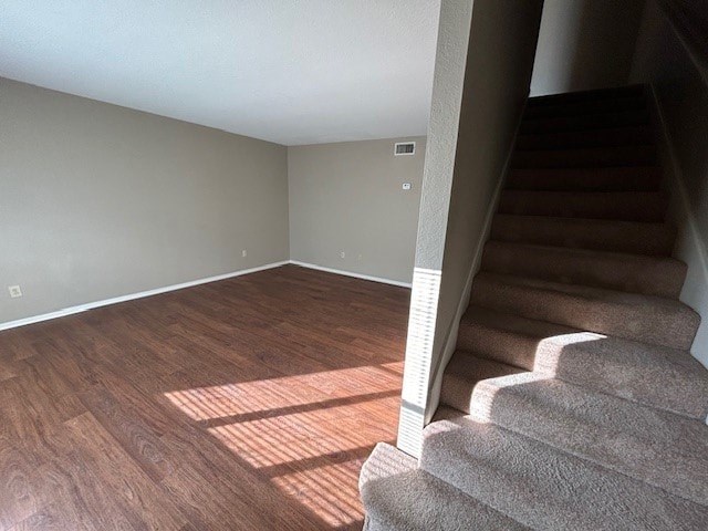 1516 Elm St 2 Beds Apartment for Rent - Photo Gallery 10