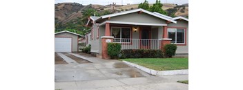 3/1 1060 sqft