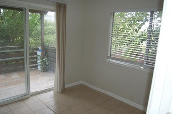 1605 Valle Vista Avenue 2 Beds Apartment for Rent - Photo Gallery 3