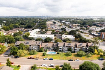 6812 South Congress Avenue 1-2 Beds Apartment for Rent - Photo Gallery 2