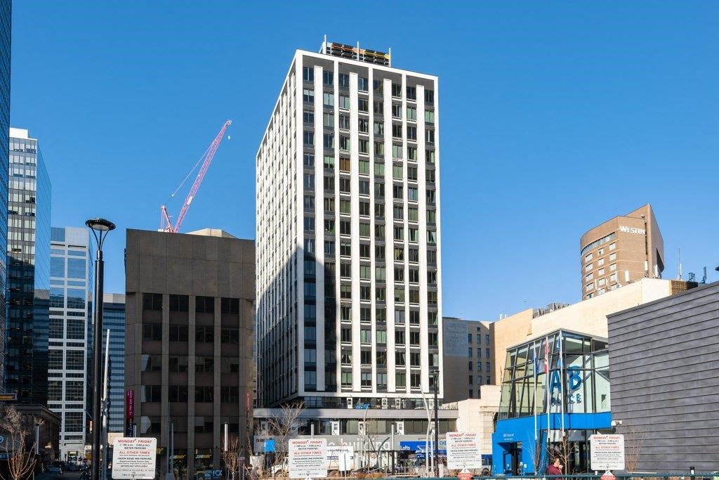 Cambridge Lofts 10024 Jasper Ave NW Edmonton Apartments, 912 10024