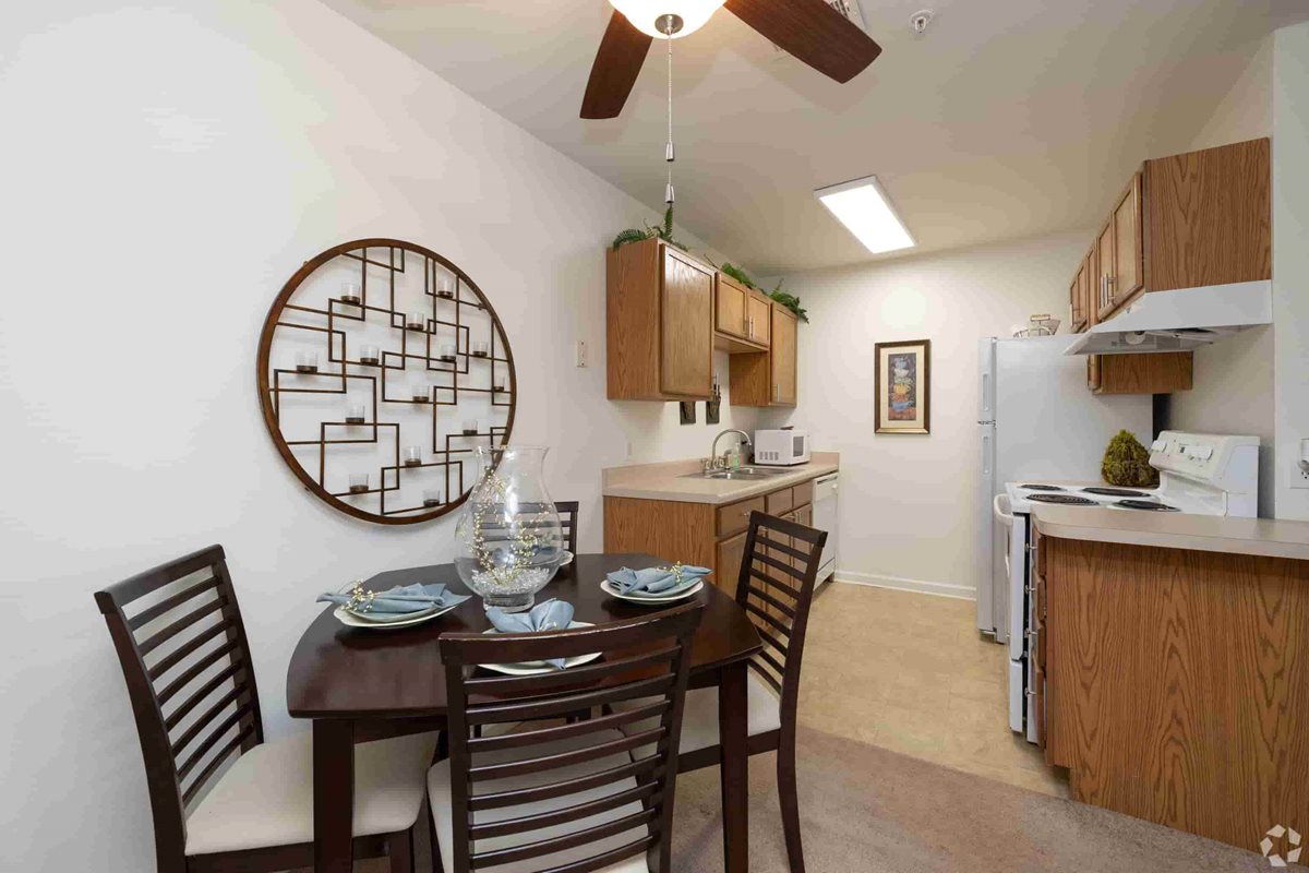 Auston Woods Apartments