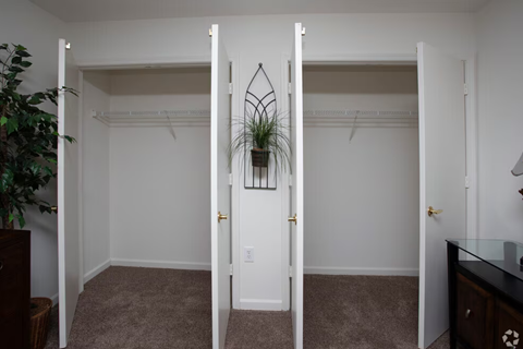 100 Hudson Circle Studio-3 Beds Apartment for Rent - Photo Gallery 25