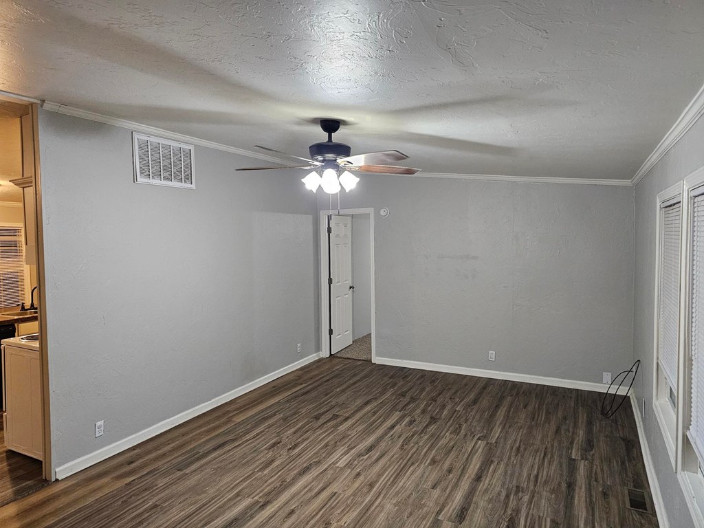 37755 Hayes Lane (78) 4 Beds House for Rent - Photo Gallery 5