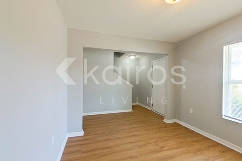 103 Governors Blvd 4 Beds Apartment for Rent