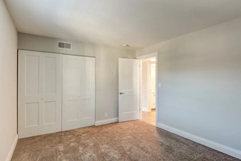 Grandview Apartment Homes Studio-2 Beds Apartment for Rent - Photo Gallery 5