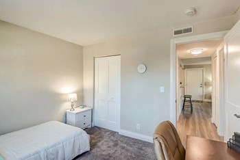 Grandview Apartment Homes Studio-2 Beds Apartment for Rent - Photo Gallery 4
