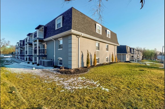 Grandview Apartment Homes, Grandview Apartment Homes, Peoria, IL - RENTCafé