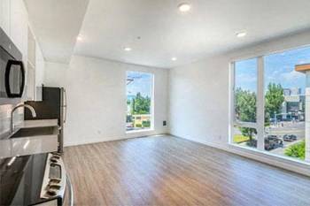 1206 SE Ankeny Street Studio-1 Bed Apartment for Rent - Photo Gallery 4