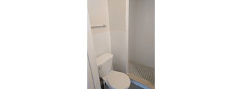 Studio, 1 Bathroom