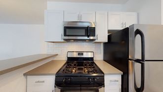 1801 S. Highland Avenue 1-4 Beds Apartment for Rent - Photo Gallery