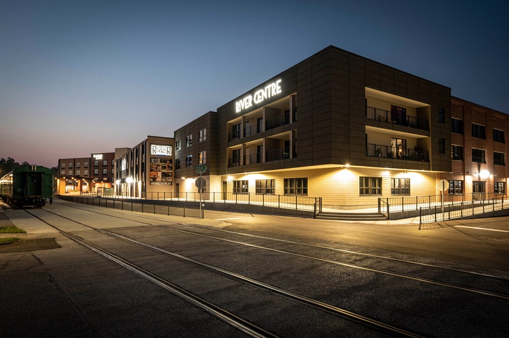 the building in which the hotel is located