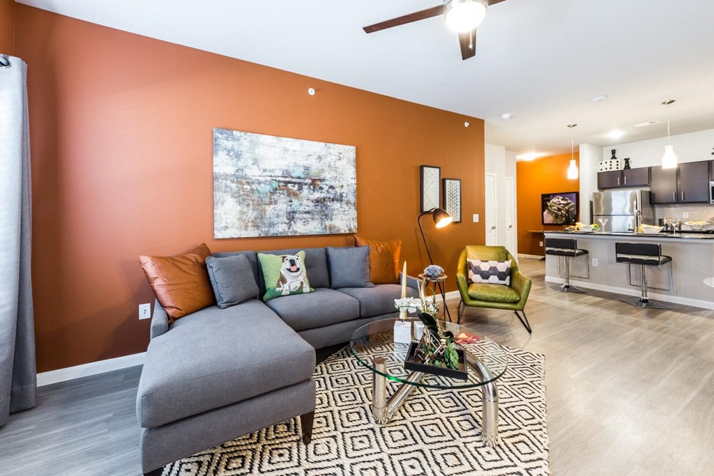 Living Room at Legacy Creekside Apartments, San Antonio, 78251