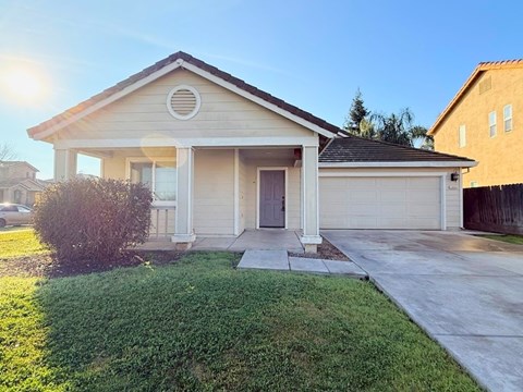 1330 Riverside Ct. 3 Beds Apartment for Rent