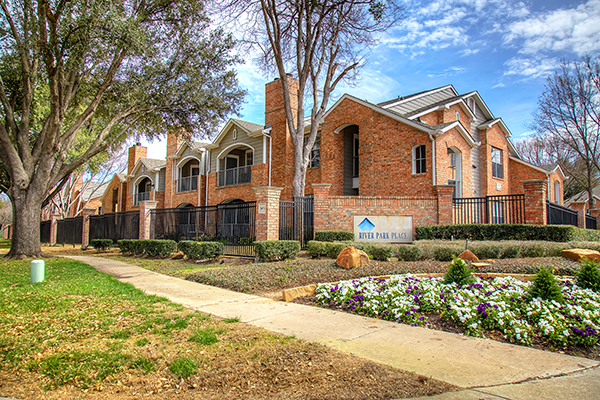 3451 River Park Drive 1-3 Beds Apartment for Rent - Photo Gallery 1