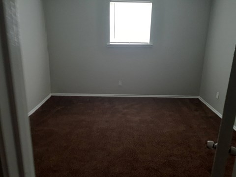 2220 Devonport Drive OFC 2-4 Beds Apartment for Rent - Photo Gallery 11