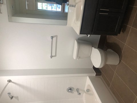 6015 bathroom
