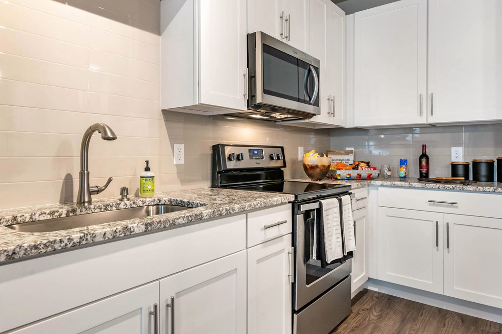 Gourmet Kitchen at JTB Apartments, Jacksonville, FL, 32256