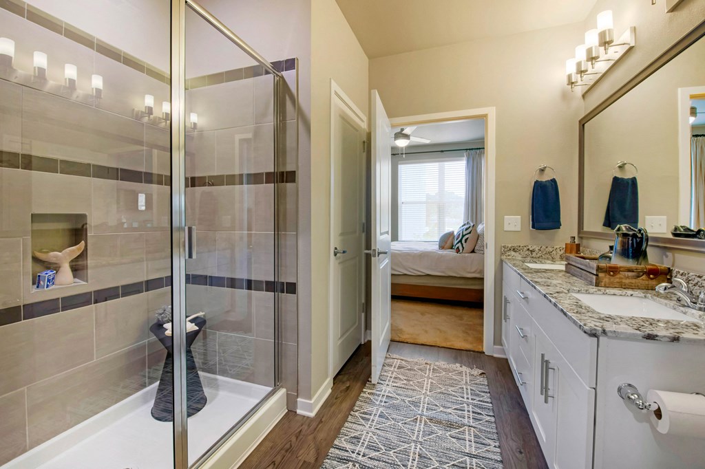 Standing Showers at JTB Apartments, Jacksonville, FL, 32256