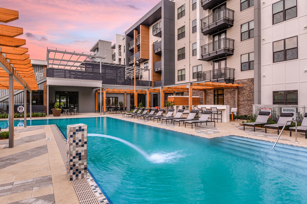 Twilight at JTB Apartments, Jacksonville, 32256