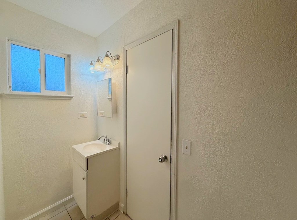 2875 M St. 2 Beds House for Rent - Photo Gallery 10