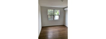 3 Bedrooms, 1 Bathroom