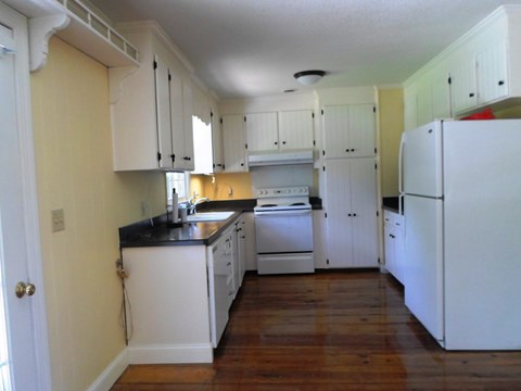 280 Montague Road 3 Beds Apartment for Rent