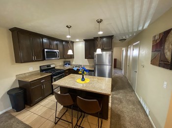 116 S. 38th Street Studio-2 Beds Apartment for Rent - Photo Gallery 5