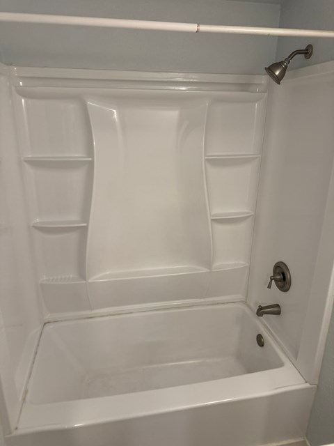 1520 W. Clark Street 1-2 Beds Apartment for Rent - Photo Gallery 7