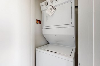 8015 102 Street Northwest Studio-2 Beds Apartment for Rent - Photo Gallery 2