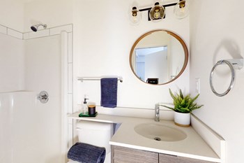 8015 102 Street Northwest Studio-2 Beds Apartment for Rent - Photo Gallery 4