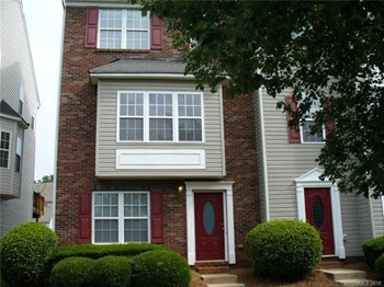 Crosswinds Apartments for Rent - Huntersville, NC | RENTCafé