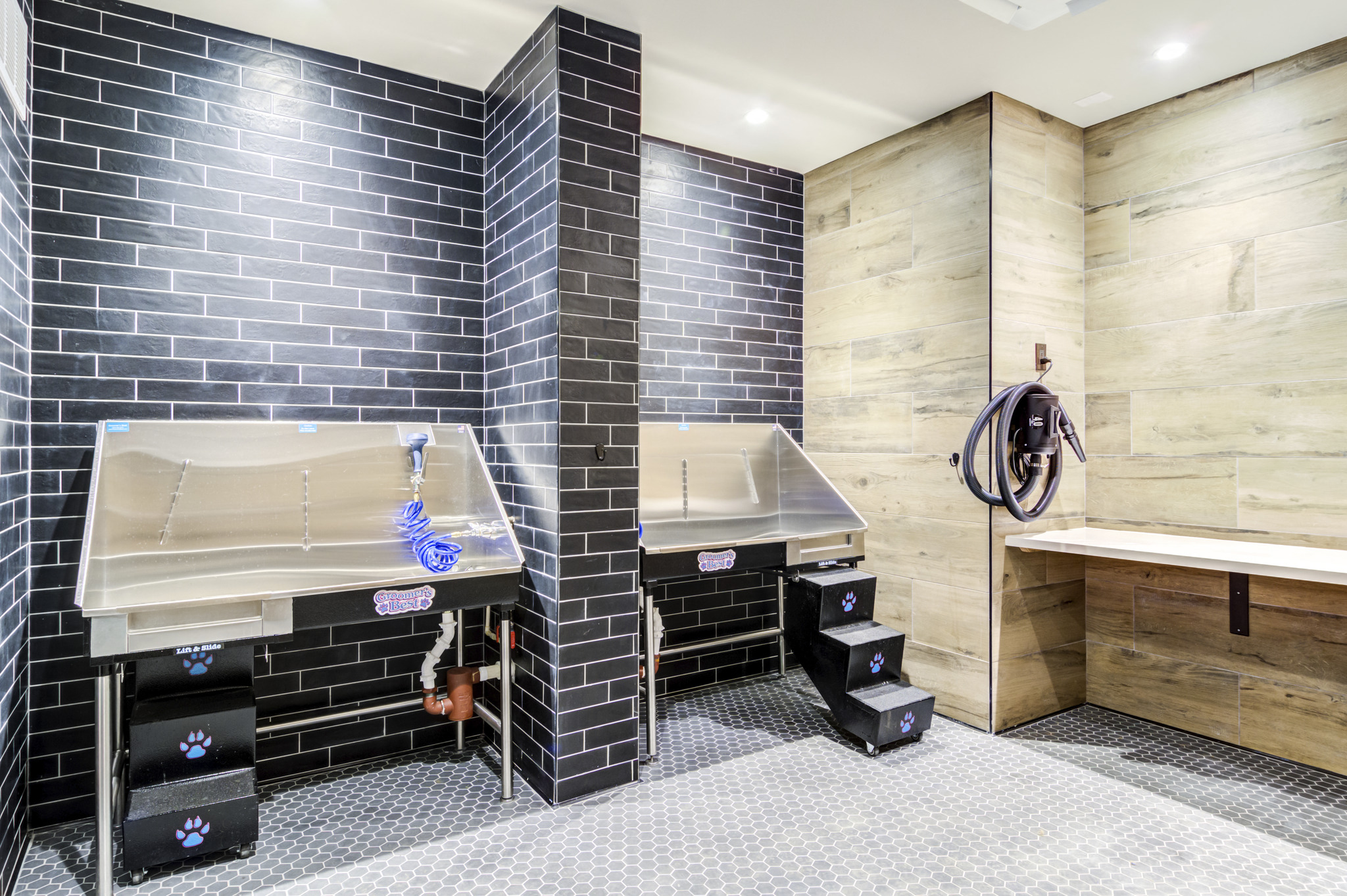 Gables Vinings Village