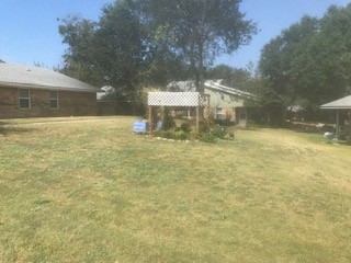 Cherrywood Apartments community garden, Waco, Texas