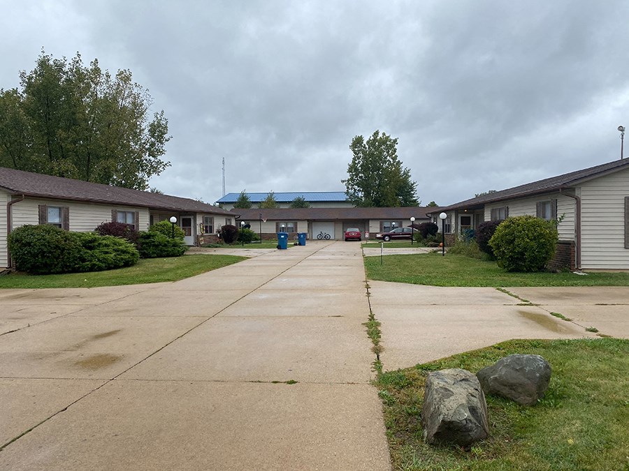 the building where the motel is located is empty