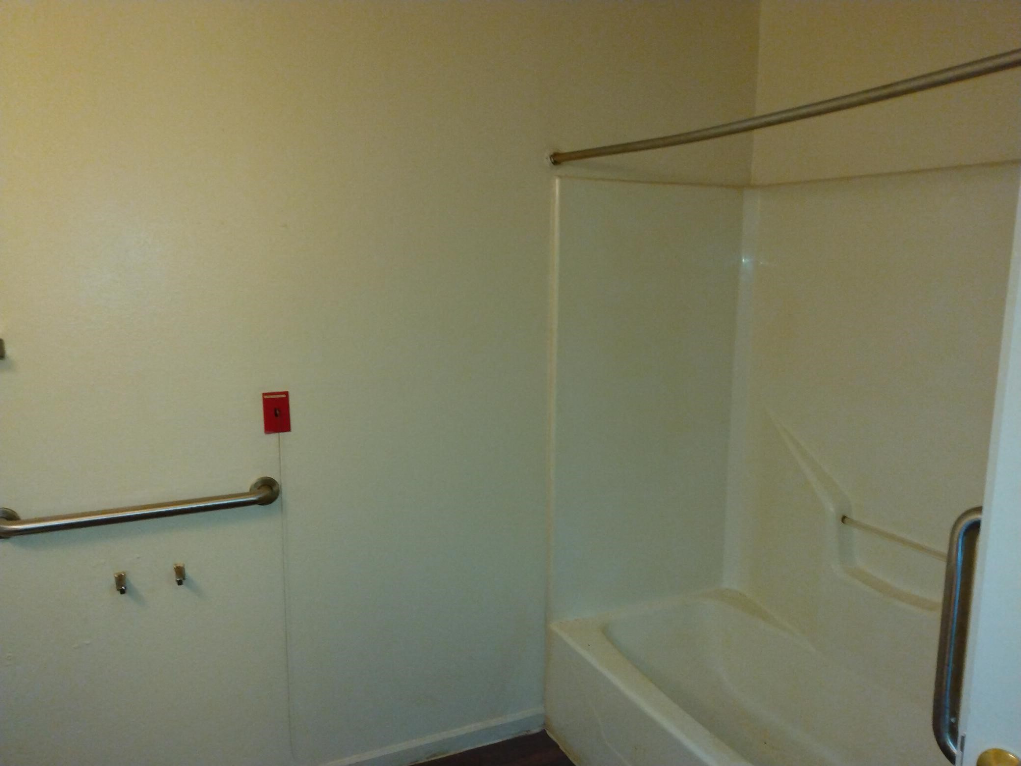 Jasper Manor Apartments bathroom, Jasper, Texas