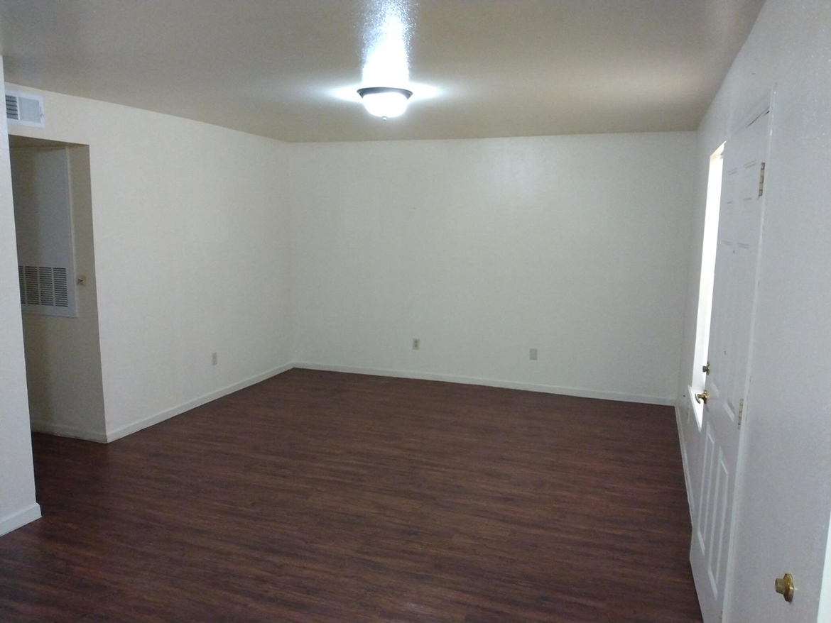 Jasper Manor Apartments living room, Jasper, Texas