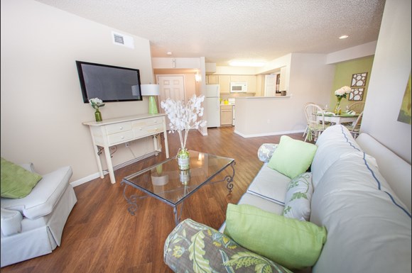 Ashley Oaks Apartments 16400 Henderson Pass San Antonio