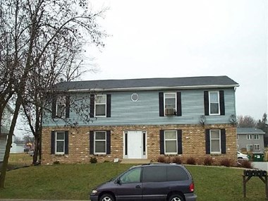 1040 Meadow Street 2 Beds Apartment for Rent