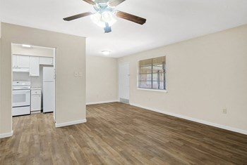 756 Gause Blvd 1-2 Beds Apartment for Rent - Photo Gallery 6