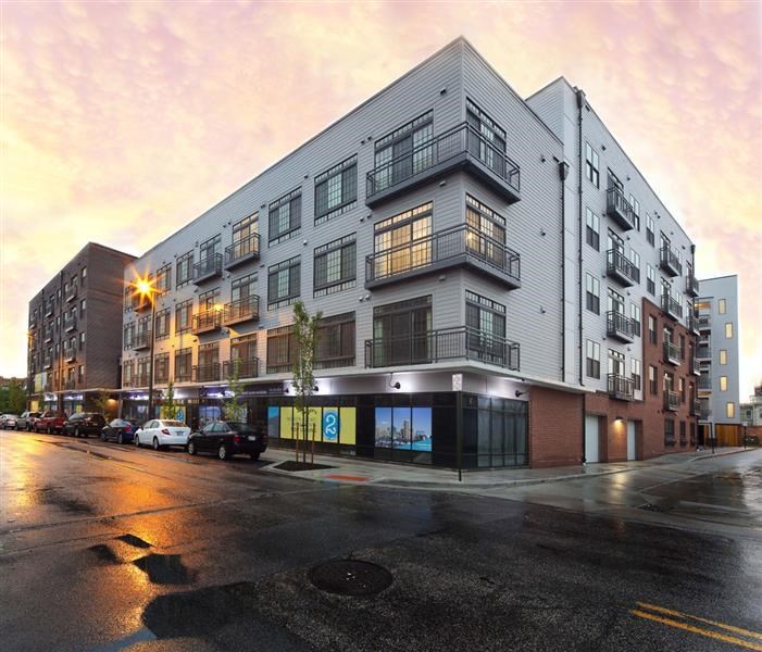 1901 South Charles - The Flats Building Exterior