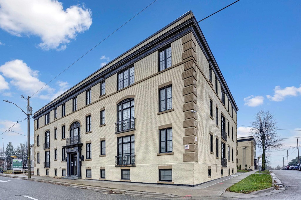 the building in which the apartment is located