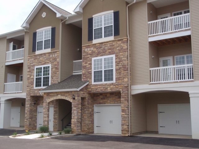 The Boulders at Katy Trail I Apartments, 100 Katy Trail