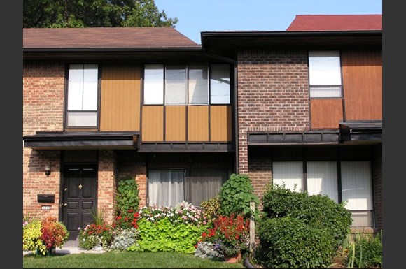 The Oaks On Bonhomme Apartments 8669 Old Towne Drive University Source Url Medialibrary Propertysolutions Media Library