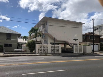 754 McCully Street 1-2 Beds Apartment for Rent