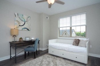 210-D-53 4 Beds Apartment for Rent - Photo Gallery 5