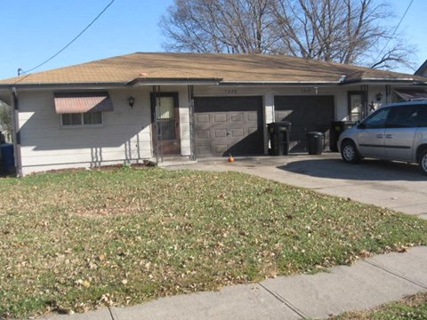 1228 N. Pierce 2 Beds Apartment for Rent