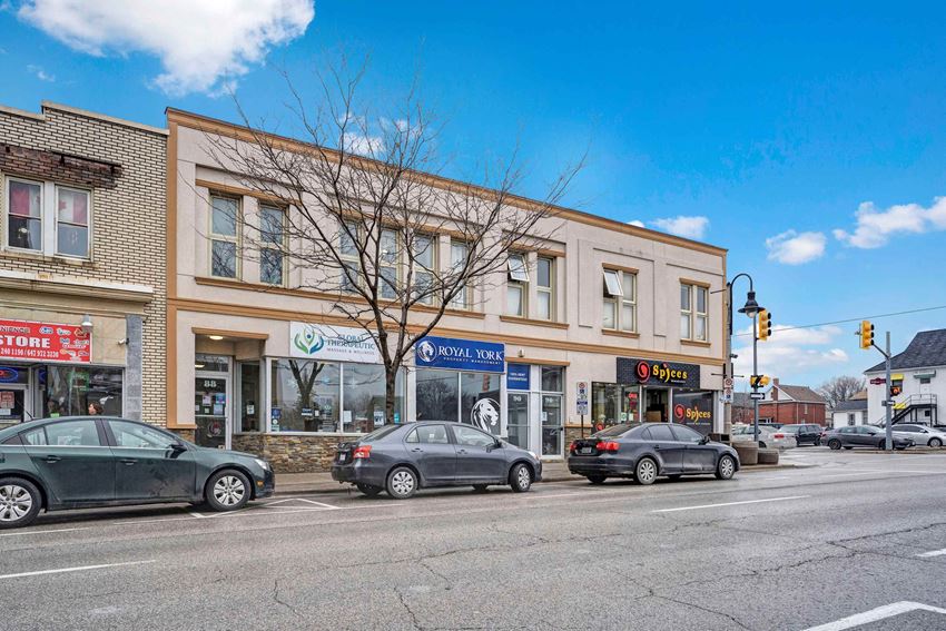 90 1/2 Simcoe St. N. Studio-1 Bed Apartment for Rent - Photo Gallery